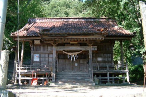 楯岡馬場地区の八幡神社